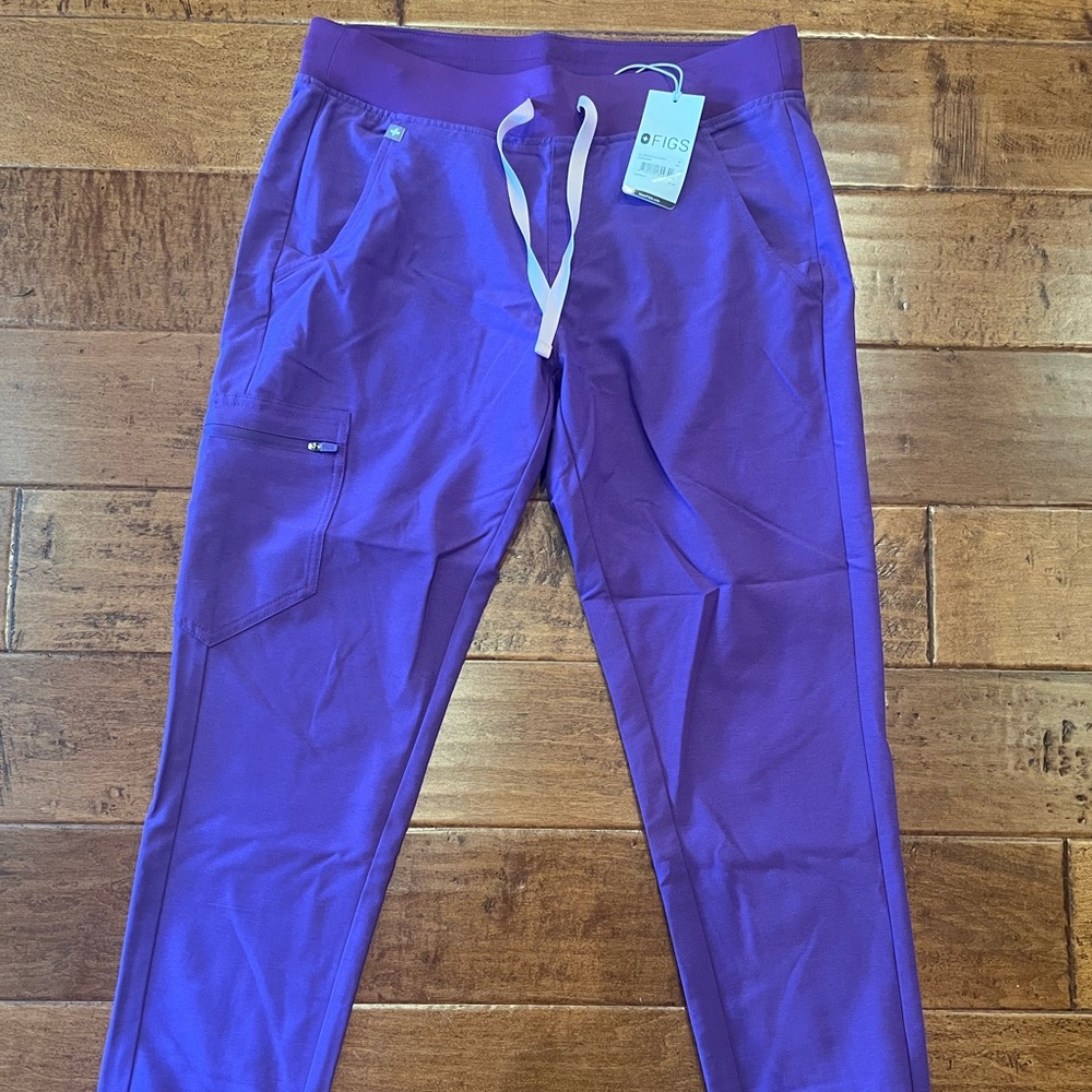 FIGS Limited edition Purple Zamora Jogger Scrub Pants- Small